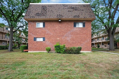 Tiny photo for 2508 Algonquin Road #2, Rolling Meadows, IL 60008 (MLS # 12753760)