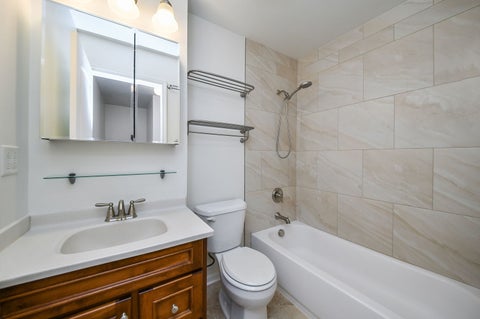 Tiny photo for 1675 Valley Forge Court #C, Wheaton, IL 60189 (MLS # 12688634)
