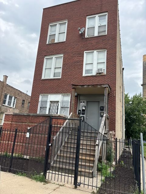 3538 W Grenshaw Street Chicago IL 60624