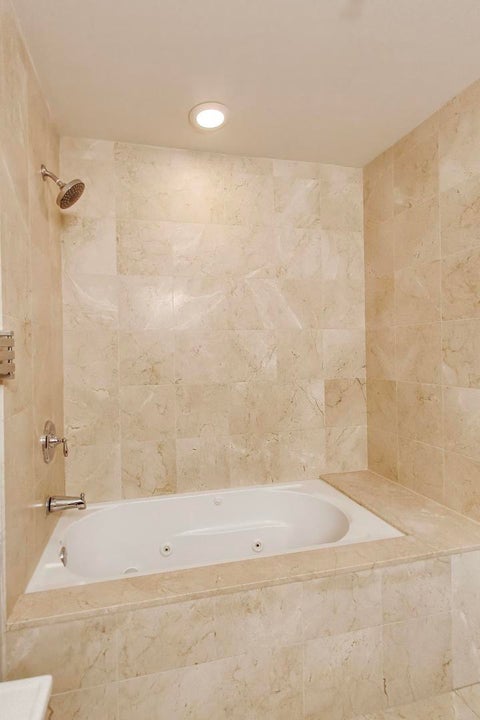 Tiny photo for 70 E 18TH Street #2D, Chicago, IL 60616 (MLS # 12701548)