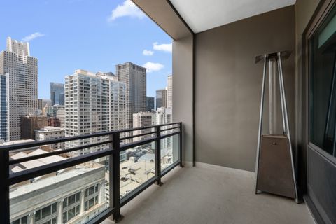 Tiny photo for 130 N Garland Court #2706, Chicago, IL 60602 (MLS # 12469033)