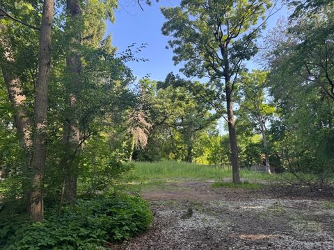 1302 N Green Bay Road Lake Forest IL 60045