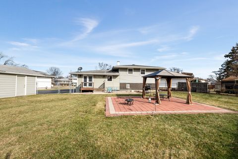 Tiny photo for 2809 Forest Lane, Lansing, IL 60438 (MLS # 12544705)