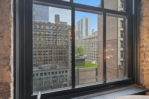 Tiny photo for 20 N State Street #1013, Chicago, IL 60602 (MLS # 12672386)