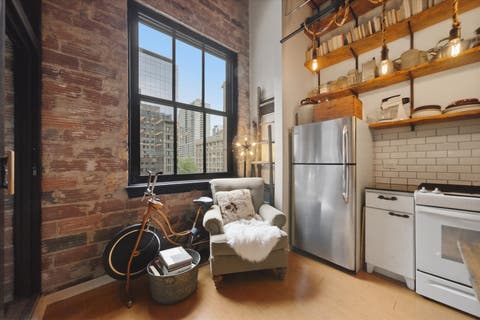 Tiny photo for 20 N State Street #1013, Chicago, IL 60602 (MLS # 12672386)