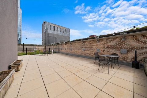 Tiny photo for 8 W MONROE Street #1704, Chicago, IL 60603 (MLS # 12604830)