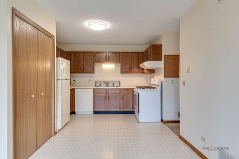 Tiny photo for 1115 Kane Street #1115, South Elgin, IL 60177 (MLS # 12622283)