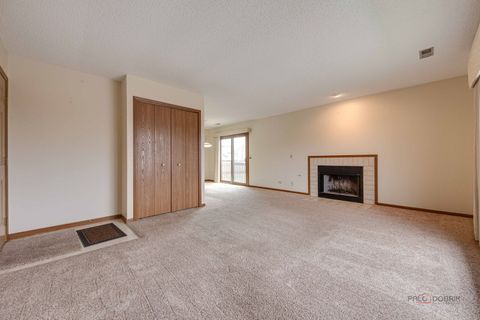 Tiny photo for 1115 Kane Street #1115, South Elgin, IL 60177 (MLS # 12622283)