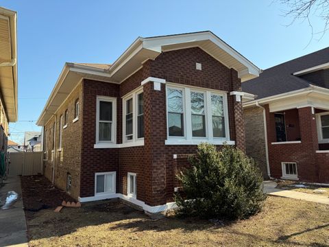 Tiny photo for 1429 N Mason Avenue, Chicago, IL 60651 (MLS # 12566987)