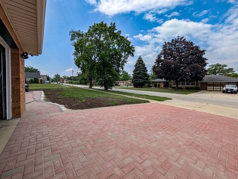 Tiny photo for 401 W 14th Place, Chicago Heights, IL 60411 (MLS # 12488670)