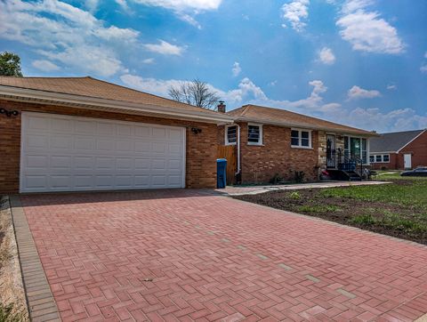 Tiny photo for 401 W 14th Place, Chicago Heights, IL 60411 (MLS # 12488670)