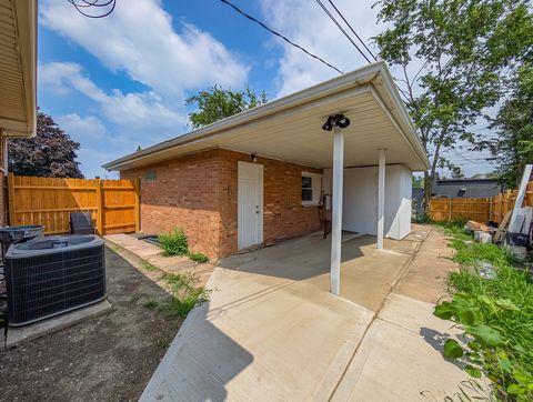 Tiny photo for 401 W 14th Place, Chicago Heights, IL 60411 (MLS # 12488670)