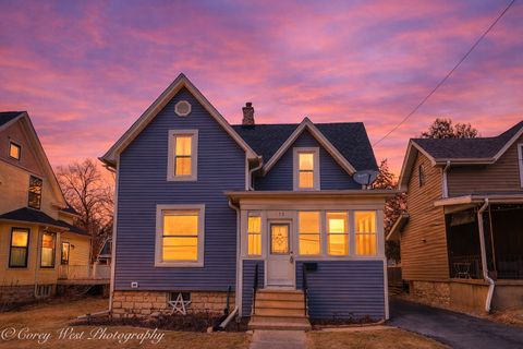 Photo of 533 W State Street, Sycamore, IL 60178 (MLS # 12577409)