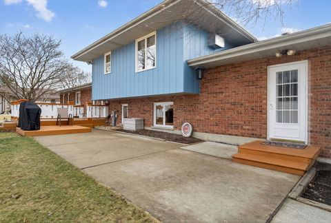 Tiny photo for 15 E Cedar Court, Yorkville, IL 60560 (MLS # 12570017)