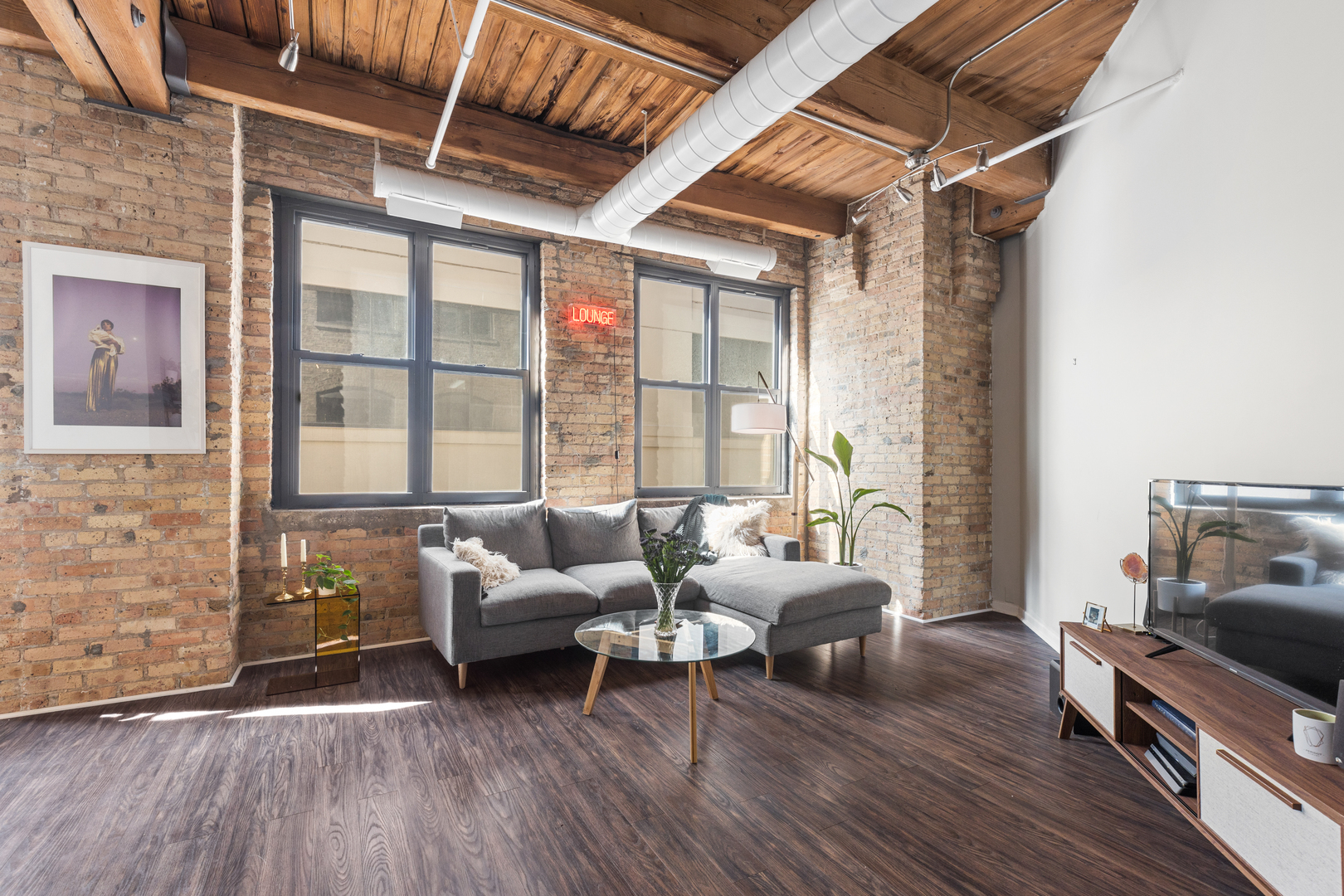 225 W Huron Street 402
