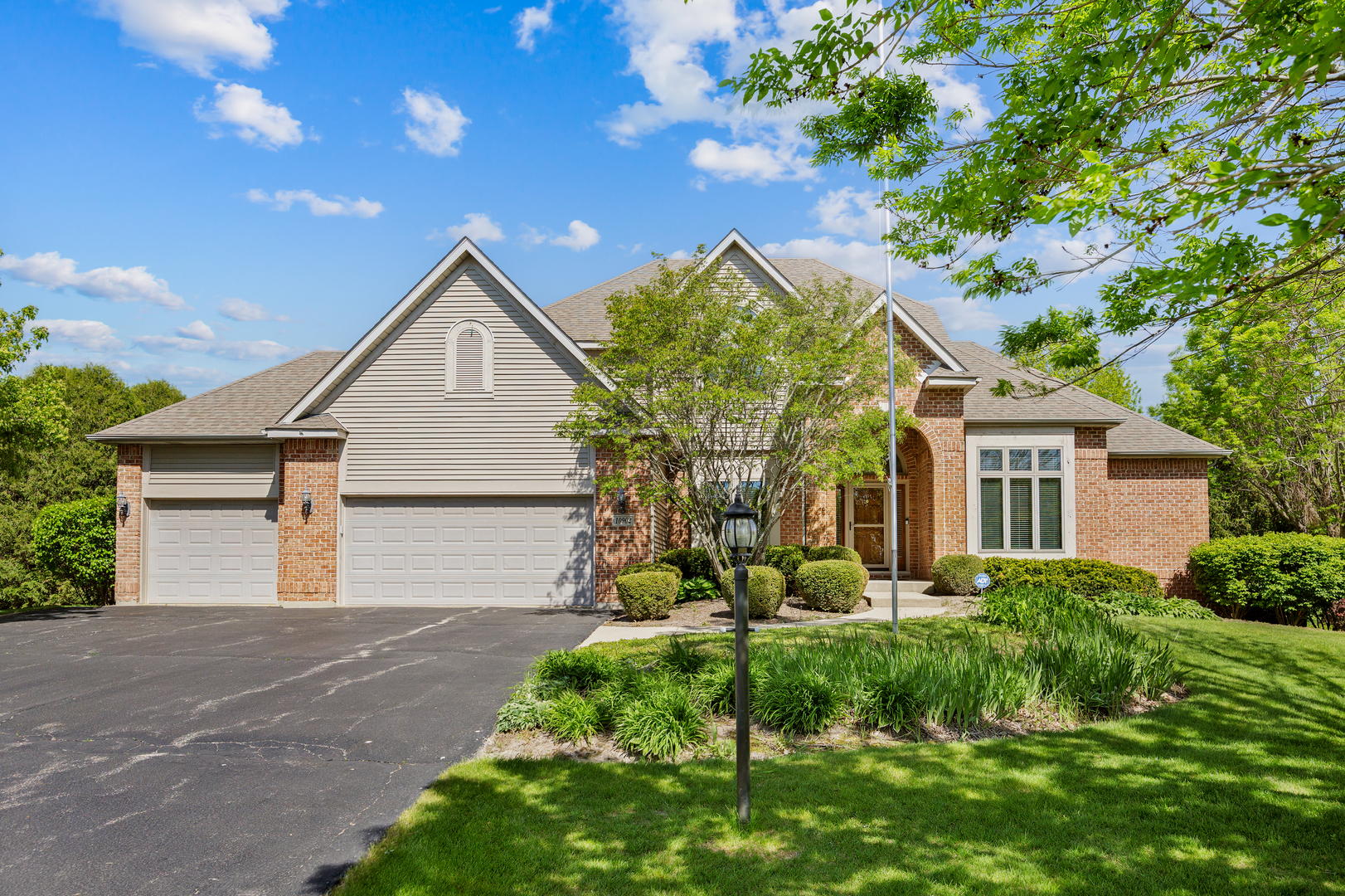 10902 Red Hawk Lane