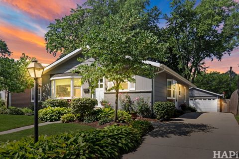 Tiny photo for 219 Harding Avenue, Libertyville, IL 60048 (MLS # 12606109)