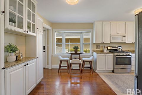 Tiny photo for 219 Harding Avenue, Libertyville, IL 60048 (MLS # 12606109)