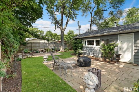 Tiny photo for 219 Harding Avenue, Libertyville, IL 60048 (MLS # 12606109)