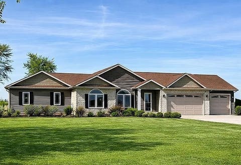Photo of 3142 County Road 1600 N, El Paso, IL 61738 (MLS # 12680229)