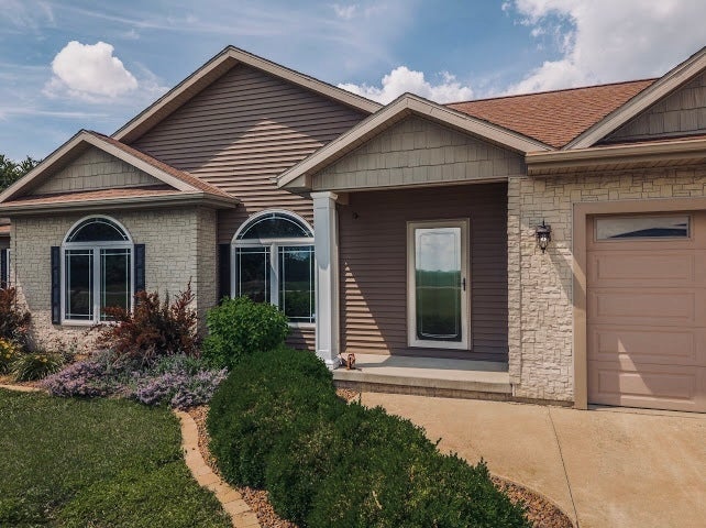 3142 County Road 1600 N