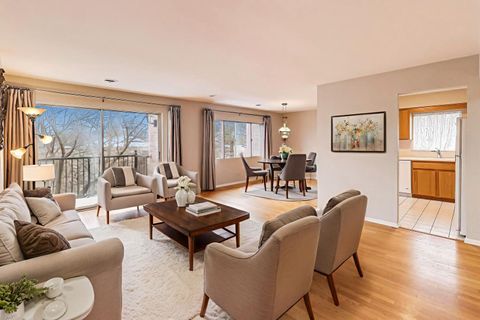 Tiny photo for 420 Linden Avenue #502, Wilmette, IL 60091 (MLS # 12520985)