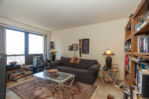 Tiny photo for 5050 S East End Avenue #7D, Chicago, IL 60615 (MLS # 12342308)