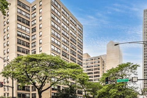 5050 S East End Avenue 7D Chicago IL 60615