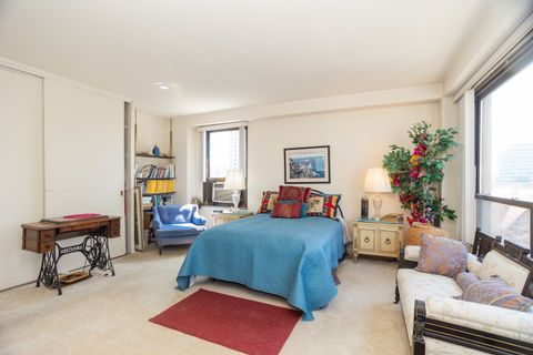 Tiny photo for 5050 S East End Avenue #7D, Chicago, IL 60615 (MLS # 12342308)