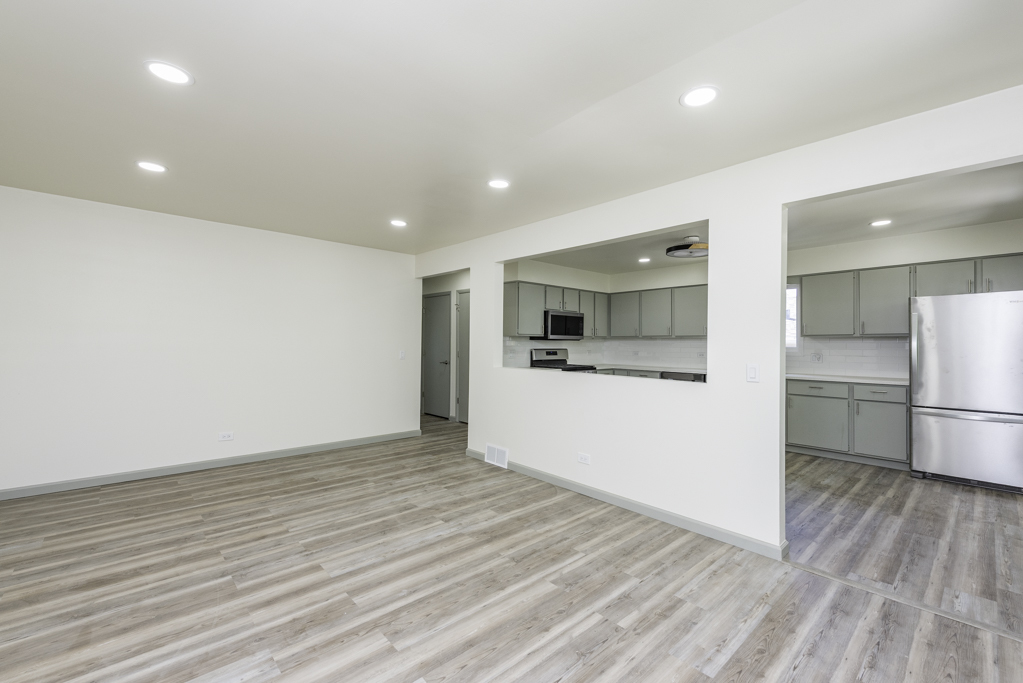 1525 Grove Drive
