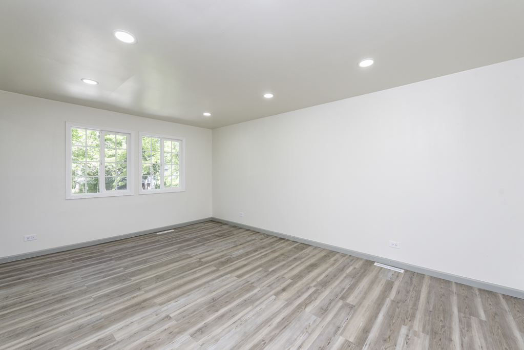 1525 Grove Drive