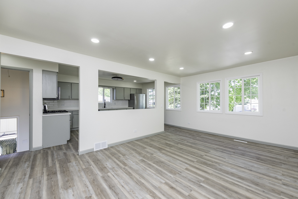 1525 Grove Drive