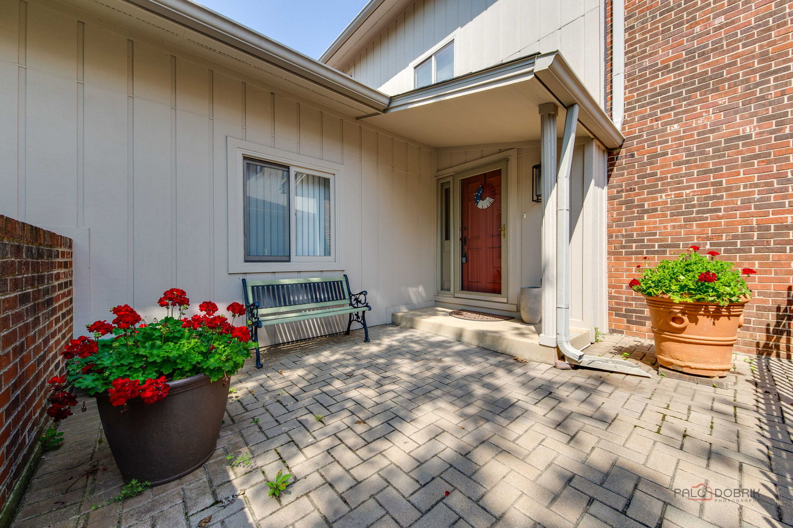 19W182 Ginny Lane 182