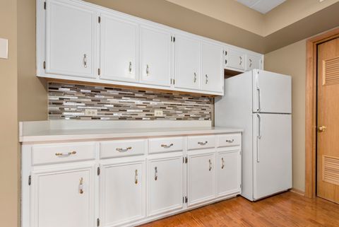 Tiny photo for 10404 S Keating Avenue #2B, Oak Lawn, IL 60453 (MLS # 12578572)