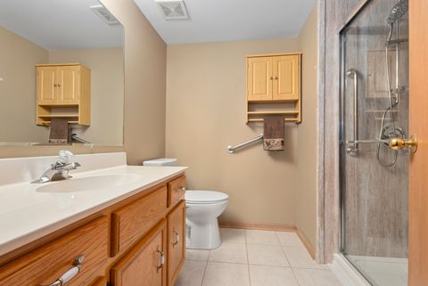 Tiny photo for 10404 S Keating Avenue #2B, Oak Lawn, IL 60453 (MLS # 12578572)