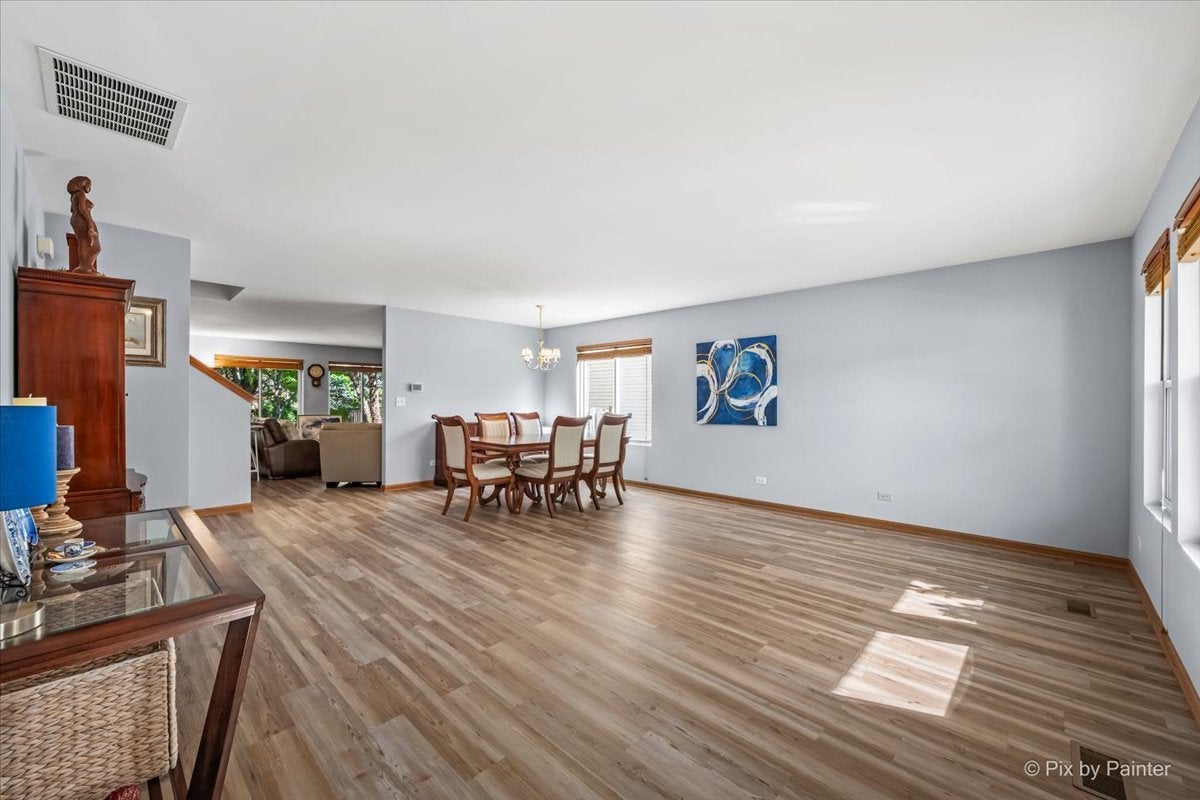 686 Glen Cove Lane
