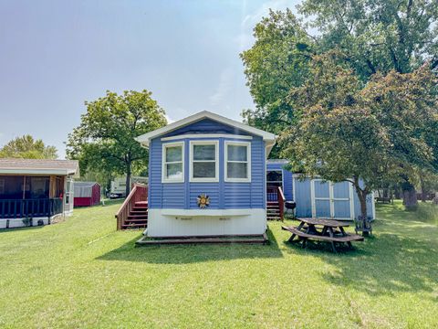 11/221 Woodhaven Sublette IL 61367
