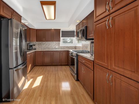 Tiny photo for 1606 Glen Ellyn Road, Glendale Heights, IL 60139 (MLS # 12585101)