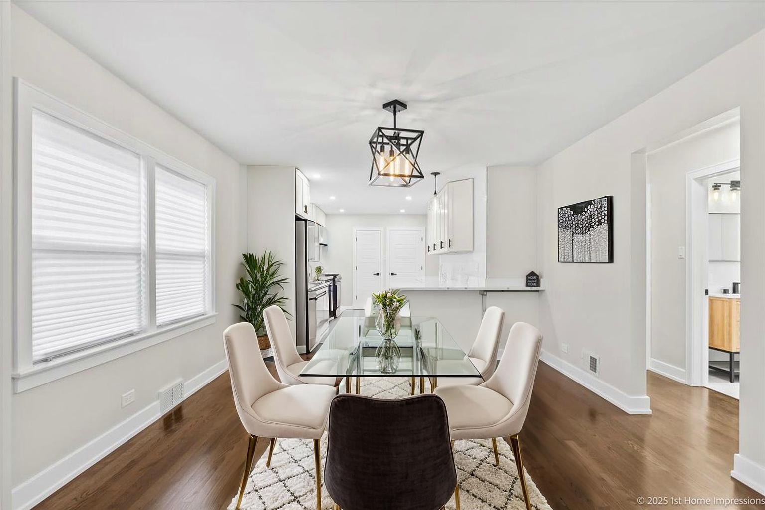 2552 W 117th Place
