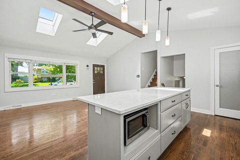 Tiny photo for 9920 La Reina Real Street, Orland Park, IL 60462 (MLS # 12677752)