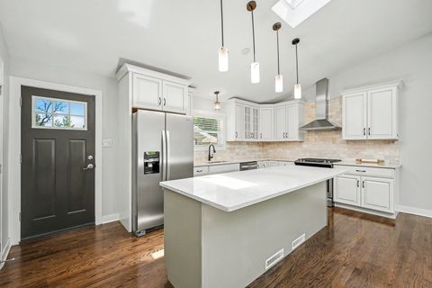Tiny photo for 9920 La Reina Real Street, Orland Park, IL 60462 (MLS # 12677752)