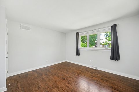 Tiny photo for 9920 La Reina Real Street, Orland Park, IL 60462 (MLS # 12677752)