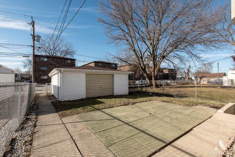 Tiny photo for 14024 S Saginaw Avenue, Burnham, IL 60633 (MLS # 12585054)