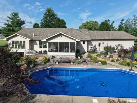 Tiny photo for 1016 MICHAEL Lane, West Frankfort, IL 62812 (MLS # EB458787)