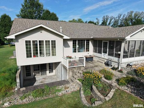 Tiny photo for 1016 MICHAEL Lane, West Frankfort, IL 62812 (MLS # EB458787)