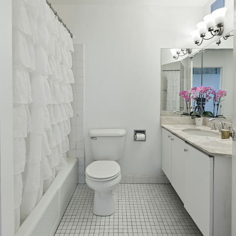 Tiny photo for 5415 N Sheridan Road #2406-07, Chicago, IL 60640 (MLS # 12742190)
