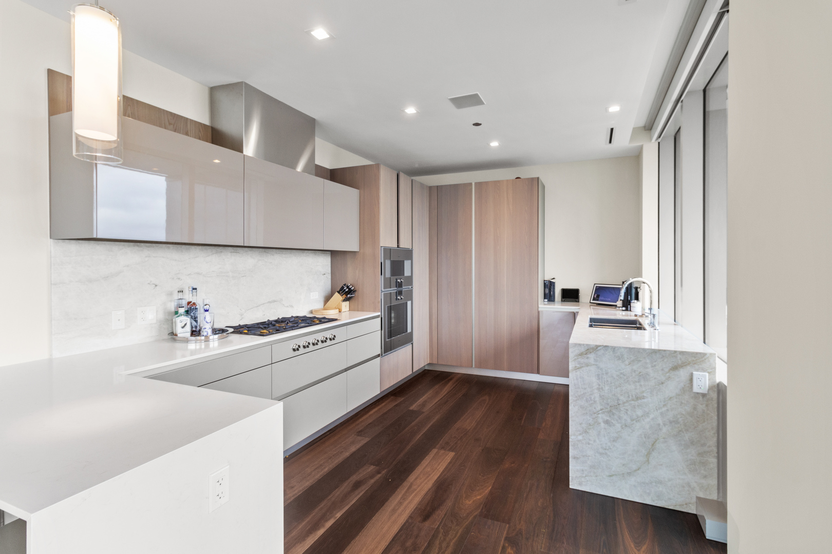 363 E Wacker Drive 4009