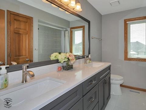 Tiny photo for 9219 Greenwood Drive, Tinley Park, IL 60487 (MLS # 12612866)