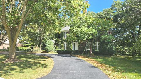 A home in Burr Ridge