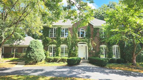 A home in Burr Ridge